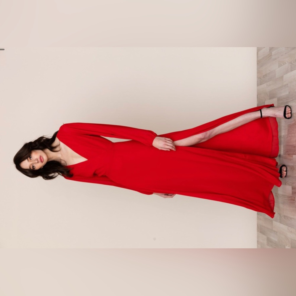 Yumi Kim Red Maxi size Medium nwt
